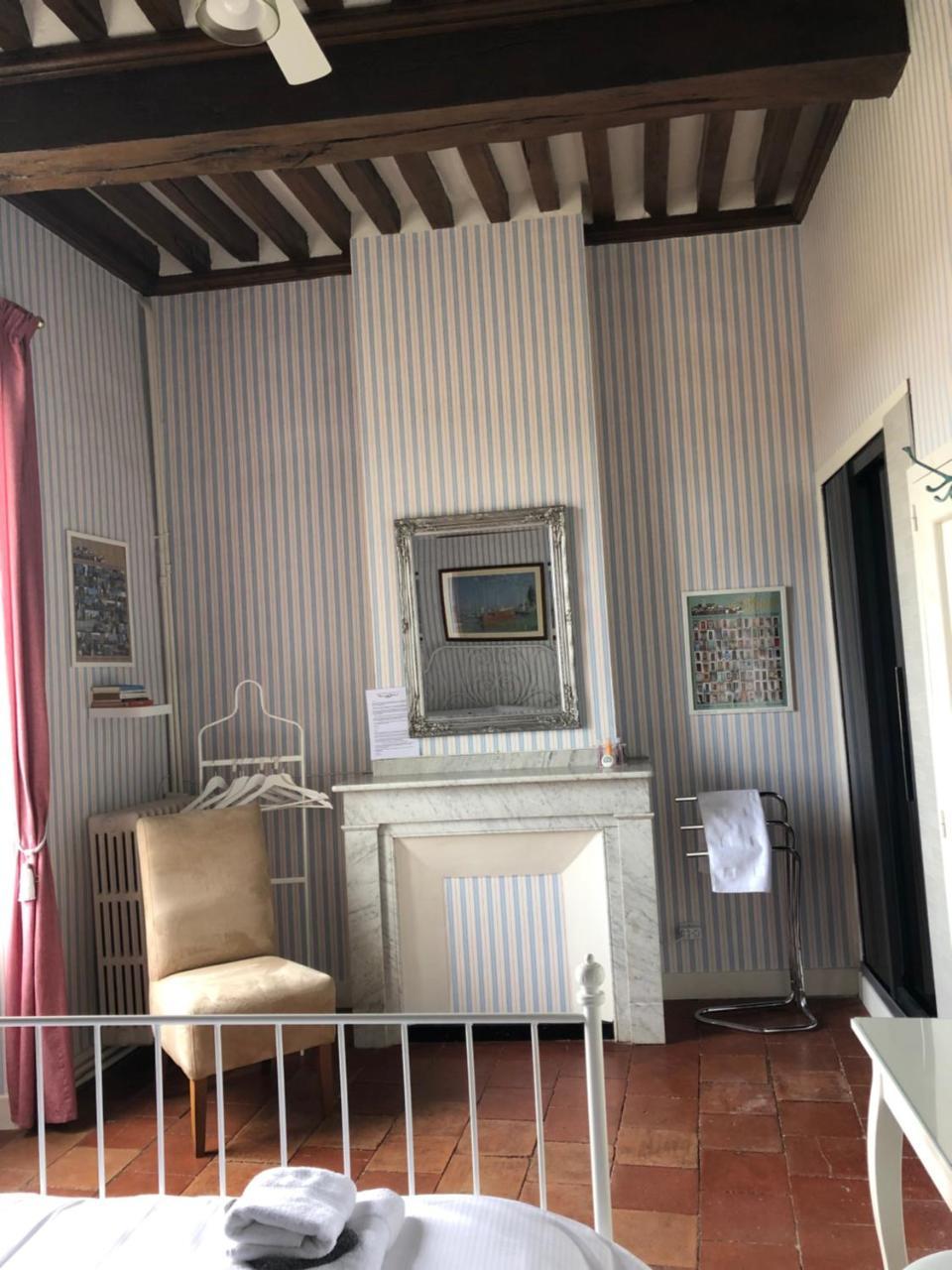 Montolieu Maison De Mallast מראה חיצוני תמונה